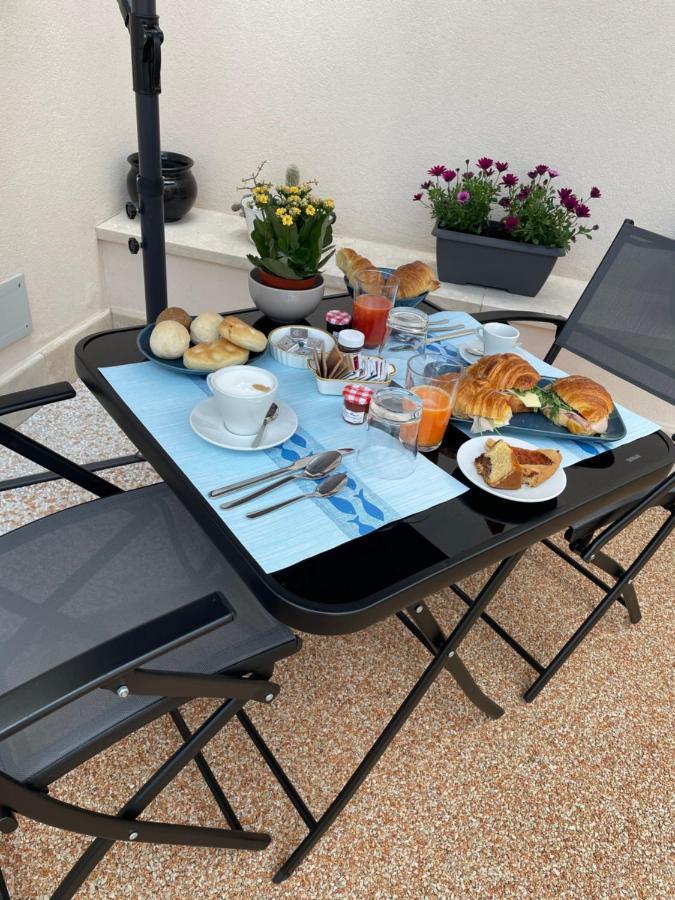 Villino Micol Camere A Due Passi Dal Mare Marina Di Carrara Exterior foto
