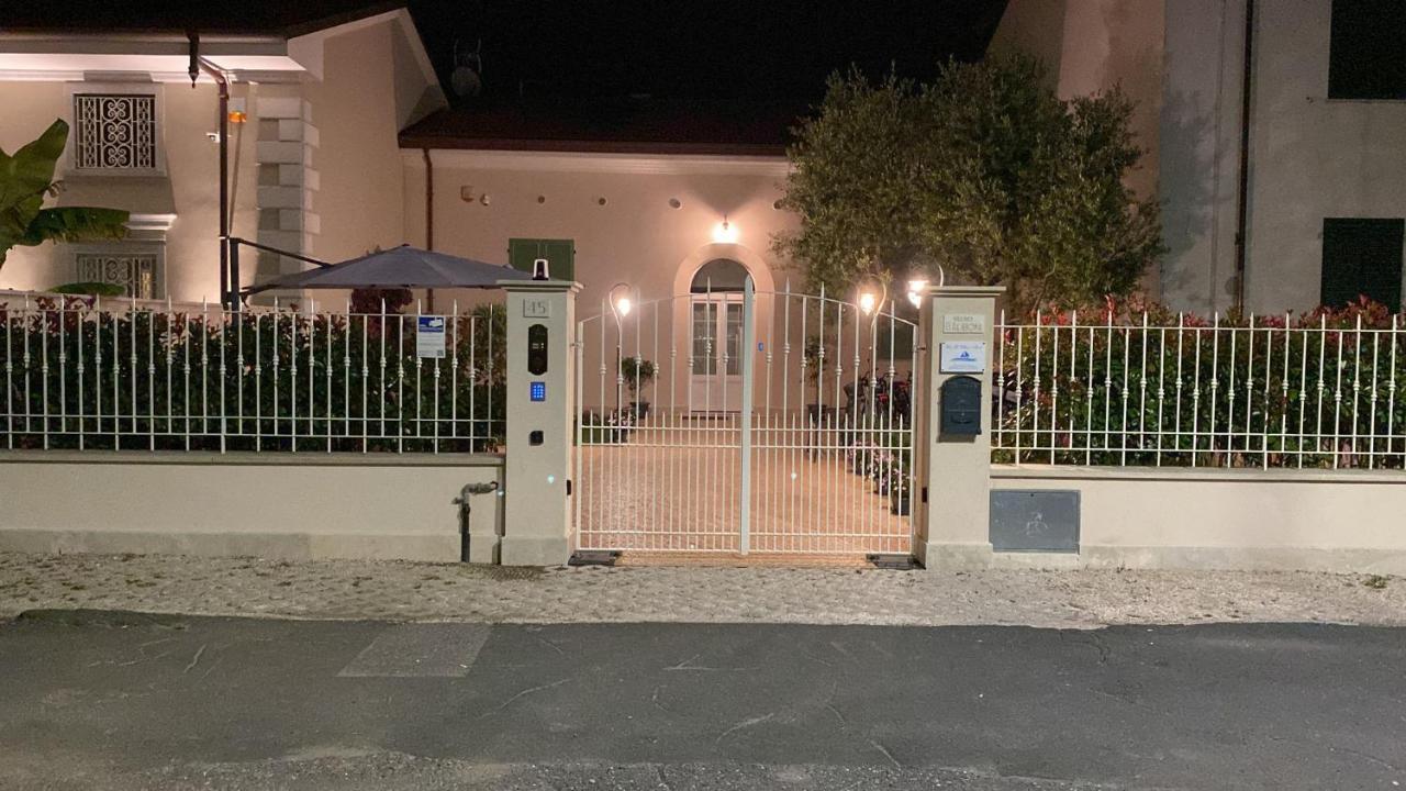 Villino Micol Camere A Due Passi Dal Mare Marina Di Carrara Exterior foto